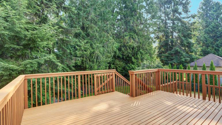 HOW TO SELECT THE APPROPRIATE RAILINGS FOR YOUR PORCH OR DECK?